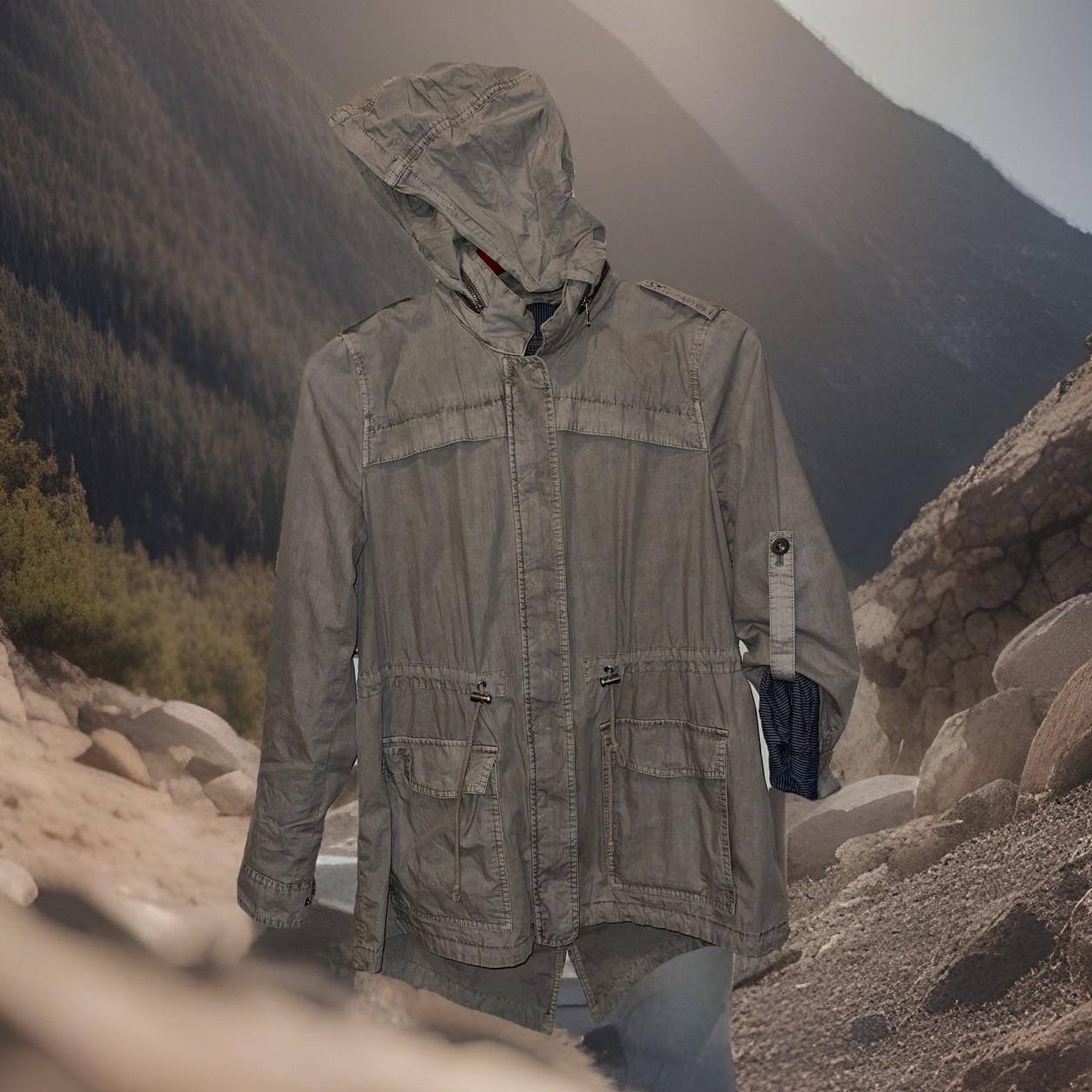 Levi’s Hooded Jacket Women M Olive Green Anorak Parachute Utility Pockets