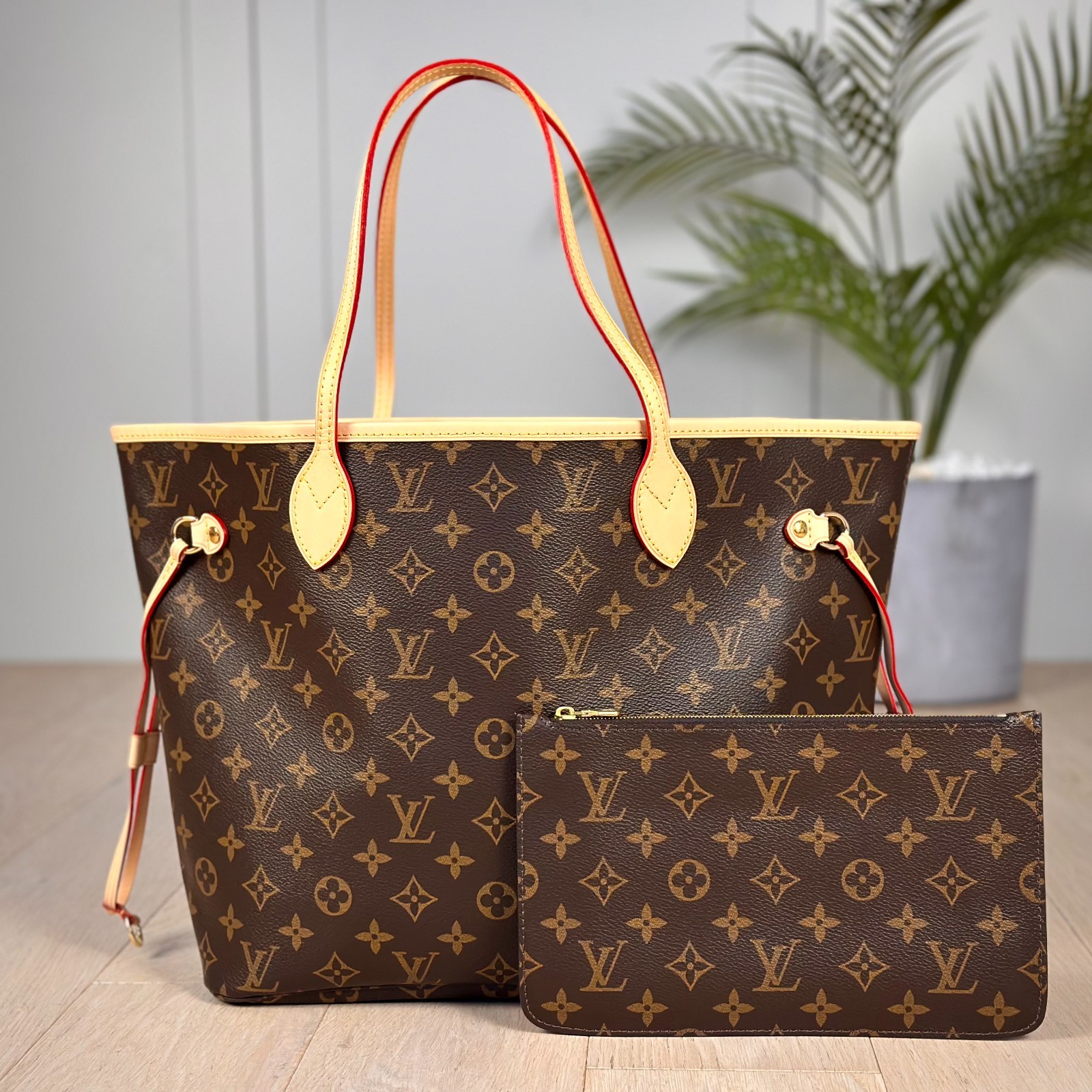 Authentic Louis Vuitton Neverfull MM Monogram Canvas Tote – Excellent Condition
