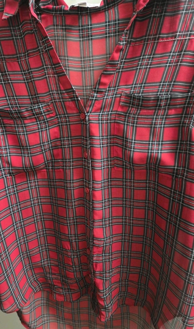 Express The Portofino M Shirt Red Black White Checks Top Button Up Blouse NWOT