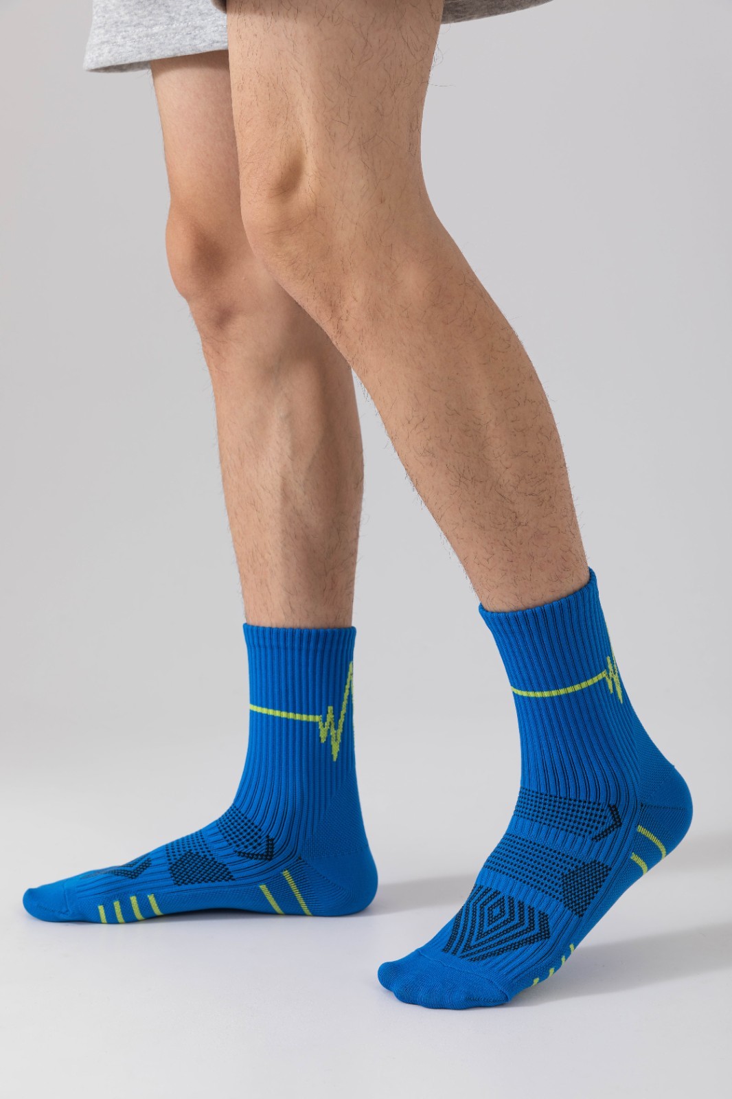 5Pairs Running Compression Socks for Men Crew Socks with Cushion Sport socks