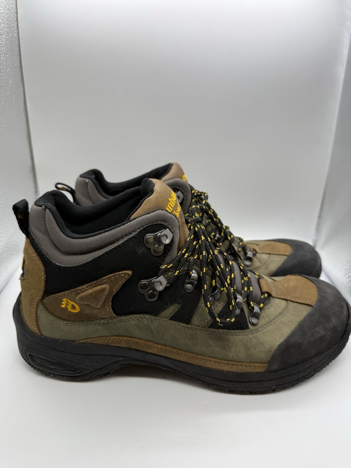 Dunham Cloud Mens 9.5 B Hiking Boots Brown Leather Lace-Up Rugged Trail Outdoor