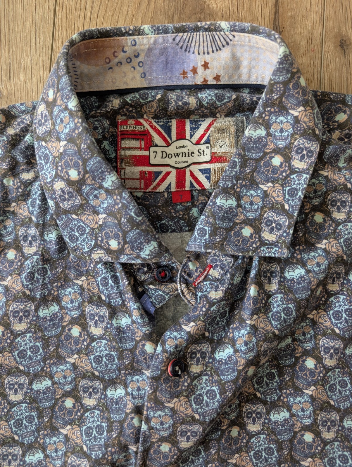 7 Downie St. Shirt Decorated Skull Calavera print Men’s sz L