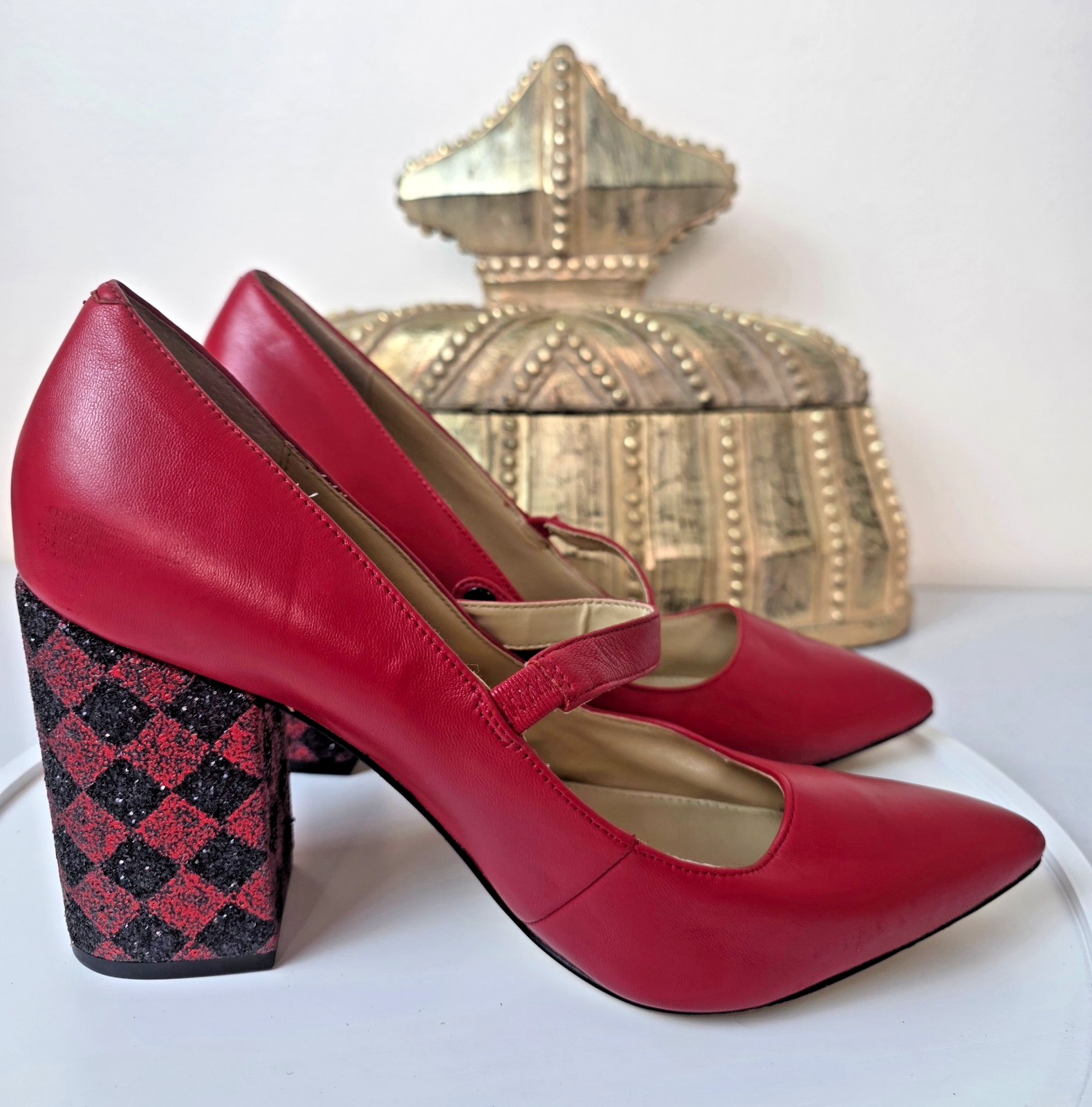 KATY PERRY “The June” Red Pointed Toe Glitter Block Heel Mary Jane Pump Size 10