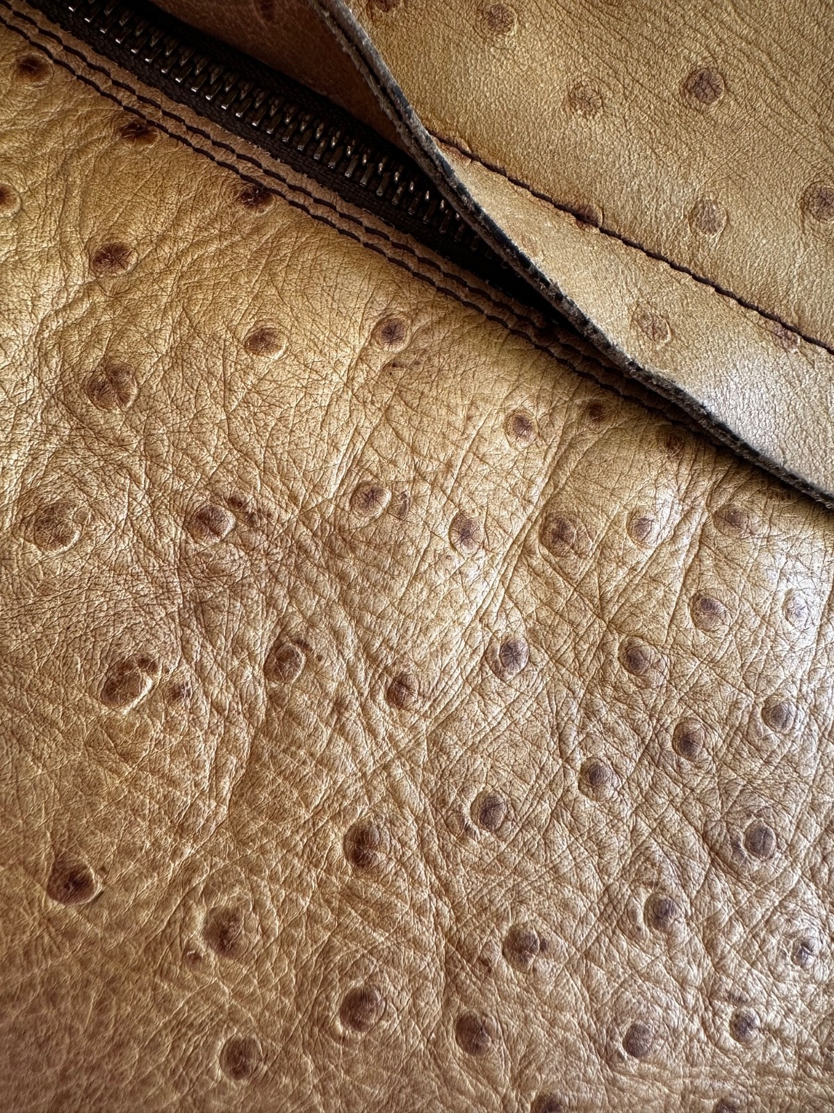 Furla handbag/shoulder bag in beige ostrich-embossed leather