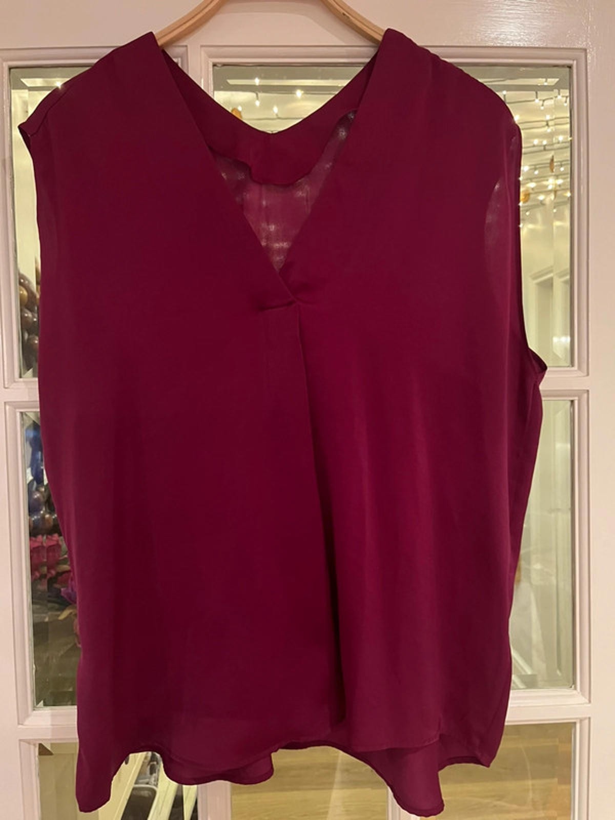 M&S dark Magenta satin sleeveless V neck top – size 20