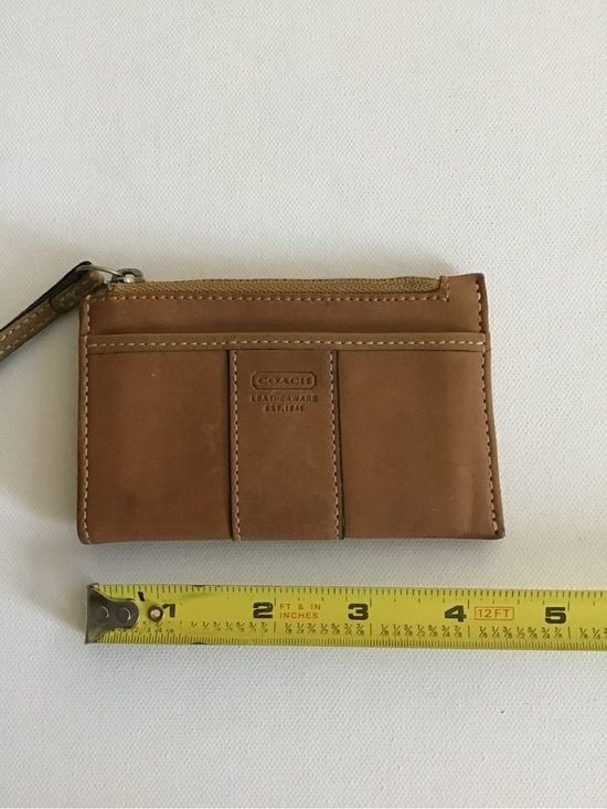 Vintage Coach Brown Leather Zip Wrist Card Holder