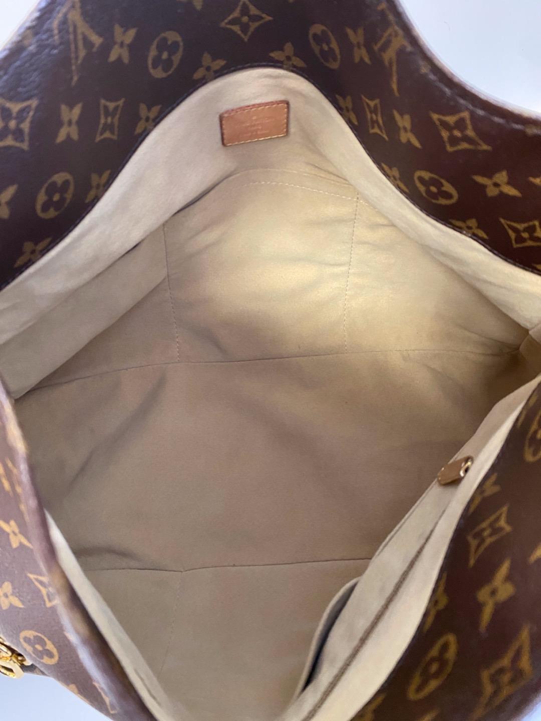 Authentic Louis Vuitton Monogram Artsy MM Shoulder Bag