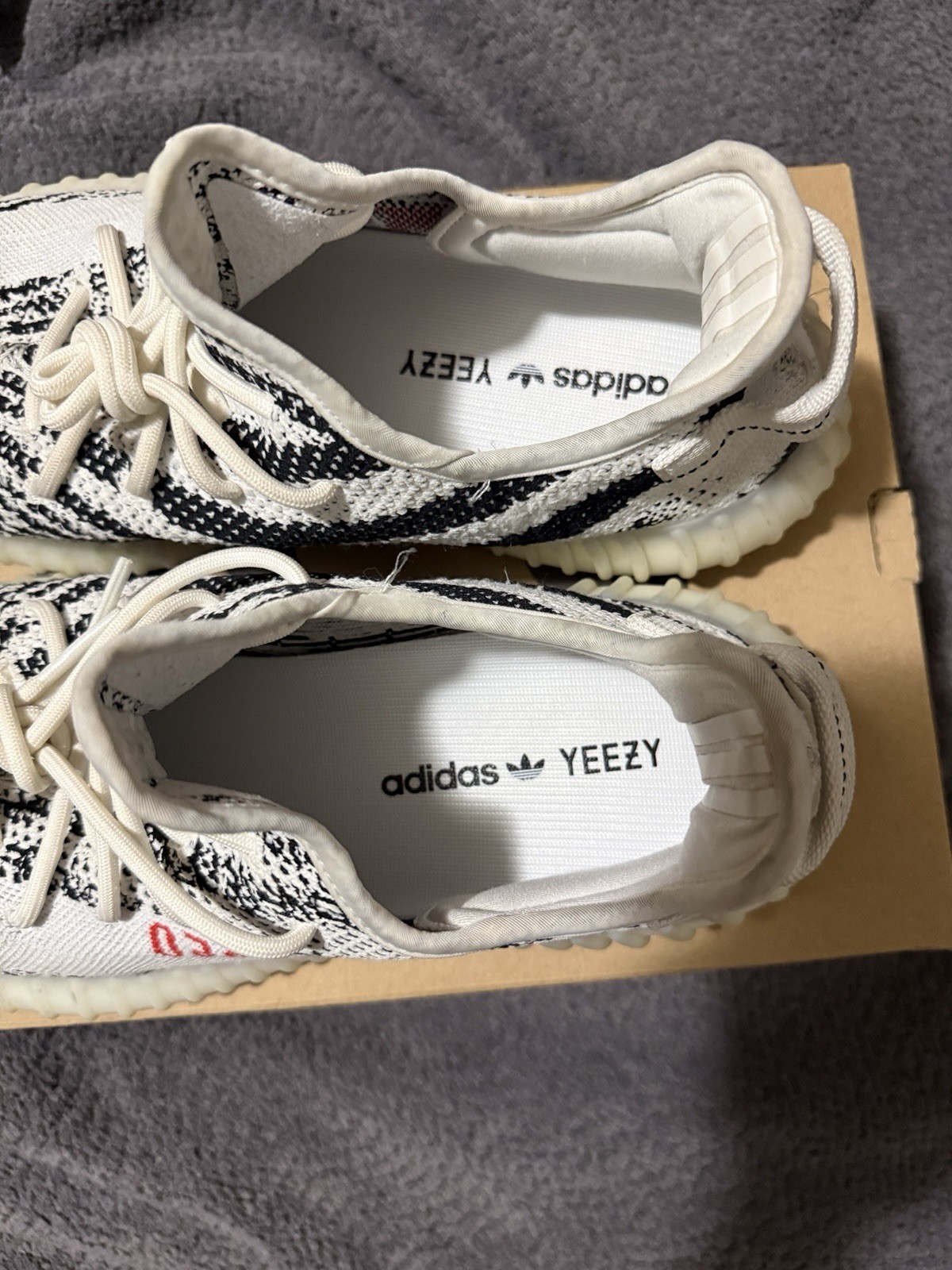 Size 11.5 – adidas Yeezy Boost 350 V2 Low Zebra
