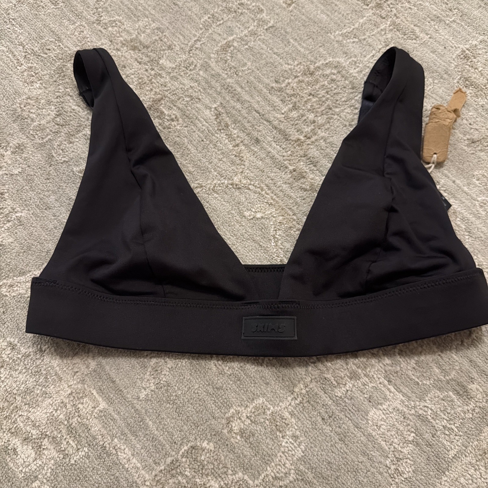SKIMS SIGNATURE SWIM PLUNGE BIKINI TOP BLACK, NEW