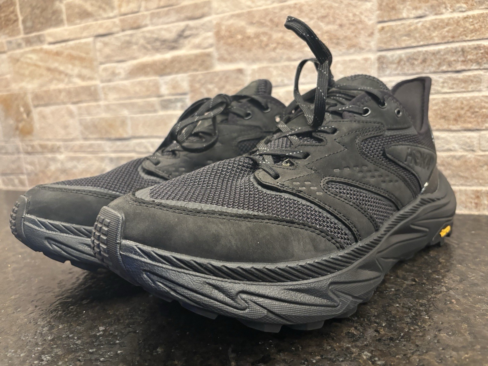 Hoka One One Anacapa 2 Freedom Trail Running Hiker Vibram Black Sz 12D – EUC!
