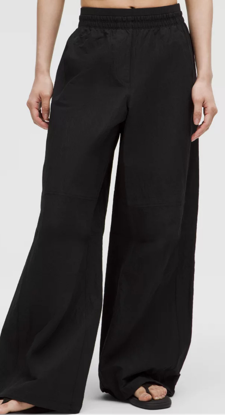 NWOT LULULEMON Crinkled Nylon Relaxed Parachute Pant Pants, Size Large, Black