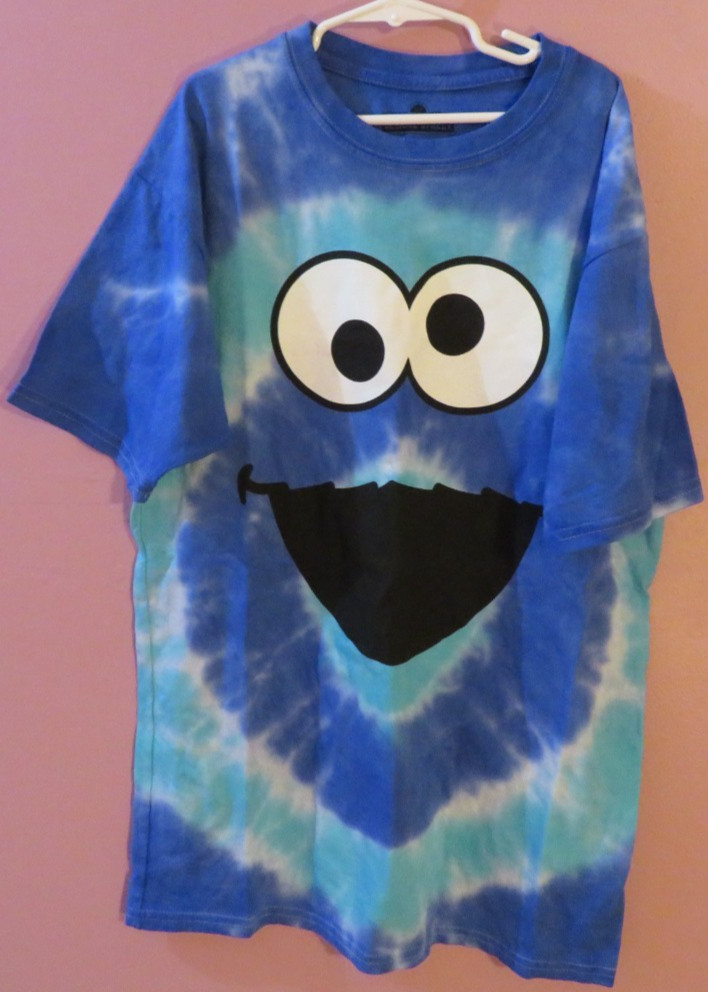 NEW Sesame Street Mens Cookie Monster Face Blue Tie Dye Shirt size Small
