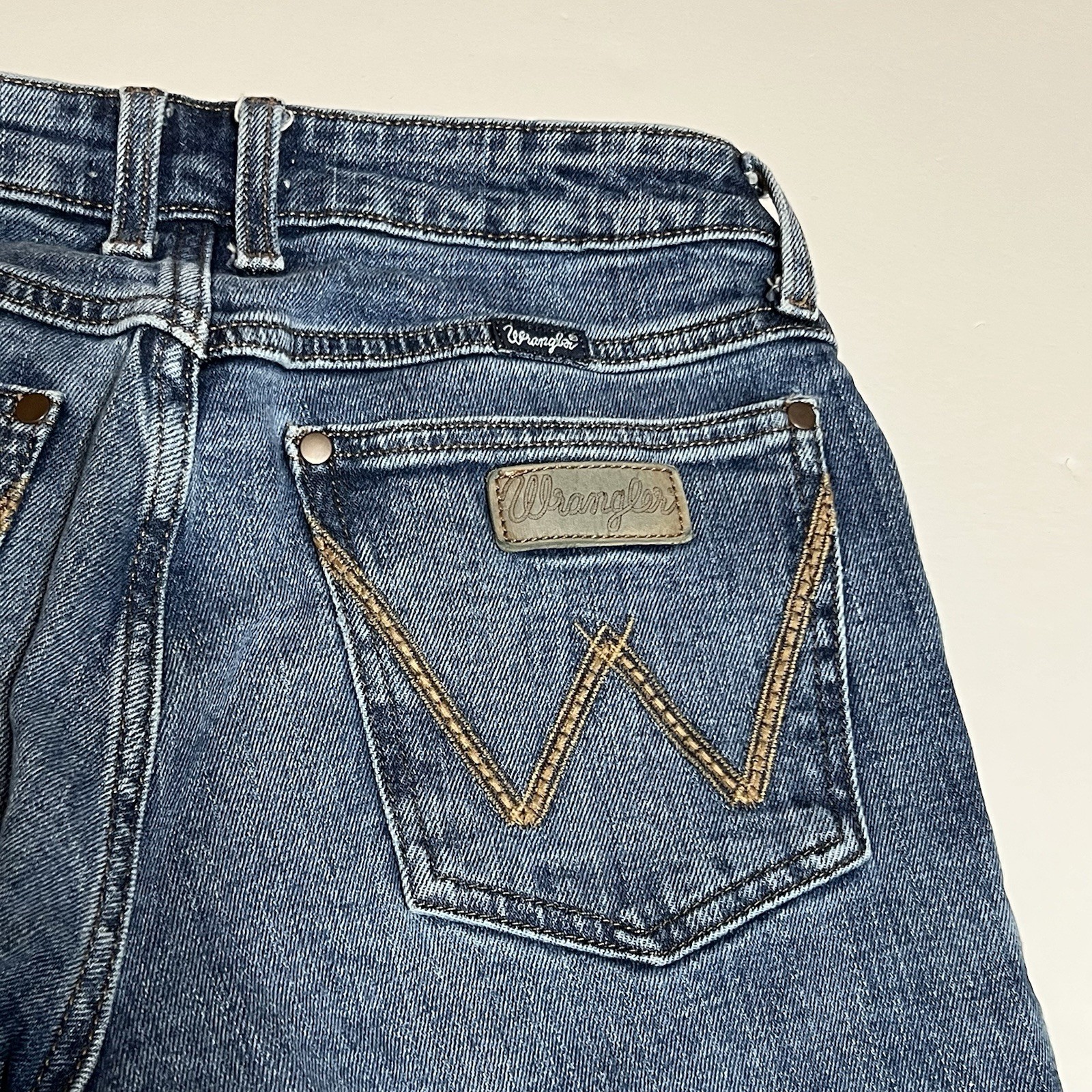 Wrangler Retro Mid Rise Trouser Jean Women’s Tag 28×34 (28×32) Blue Western