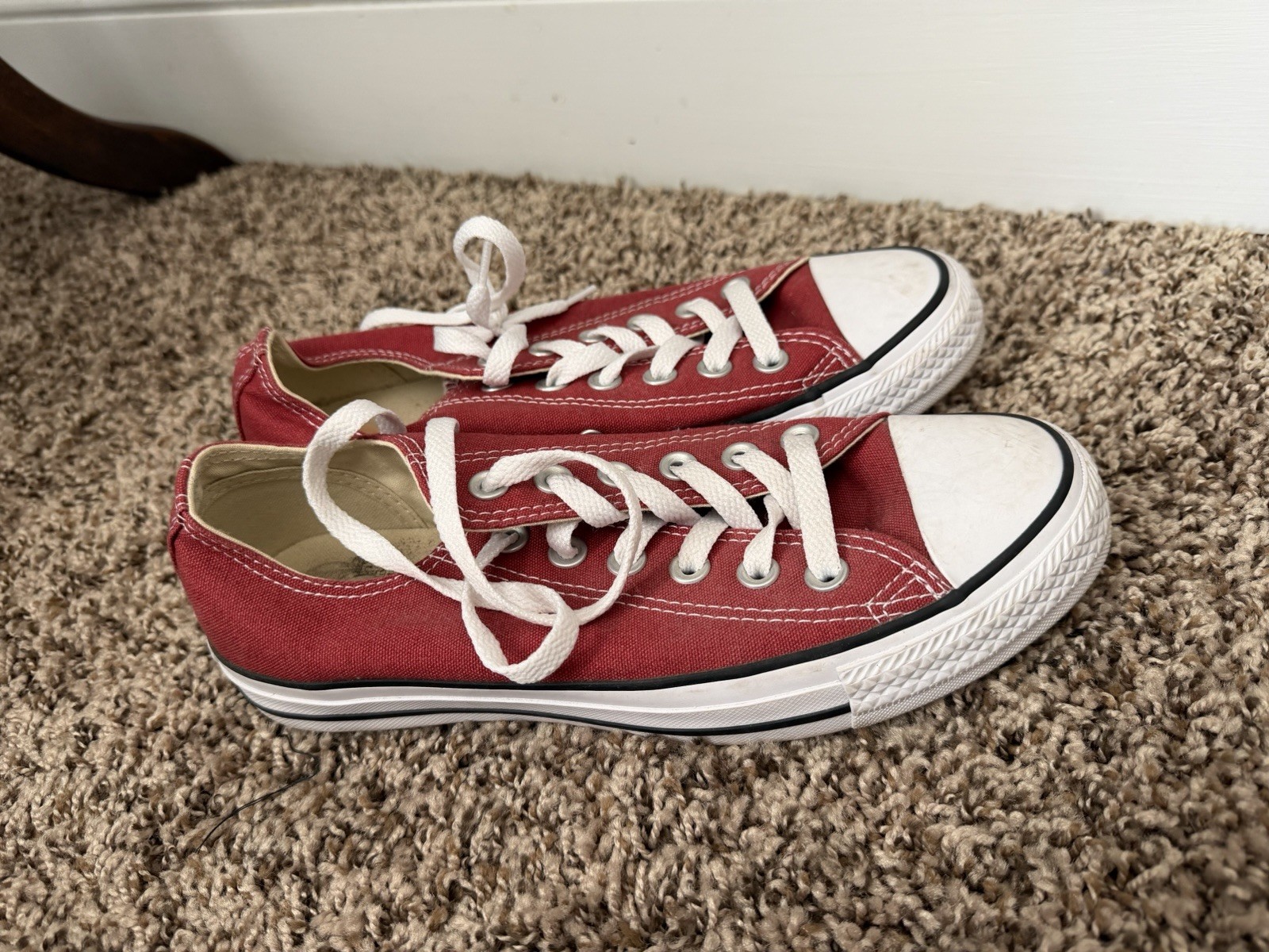 Classic Converse All Star Chuck Taylor Dark Red Low Top Shoes 7 Women 5 Men