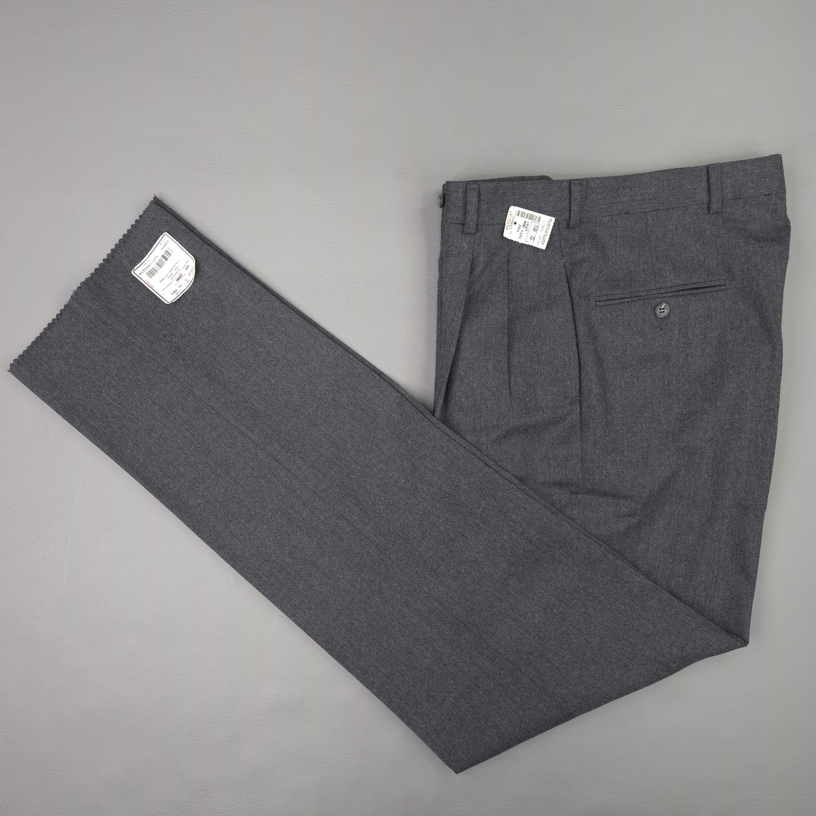 Vintage Jos A Bank Pants Mens 32×36 Gray Wool Pleated Unhemmed USA Executive