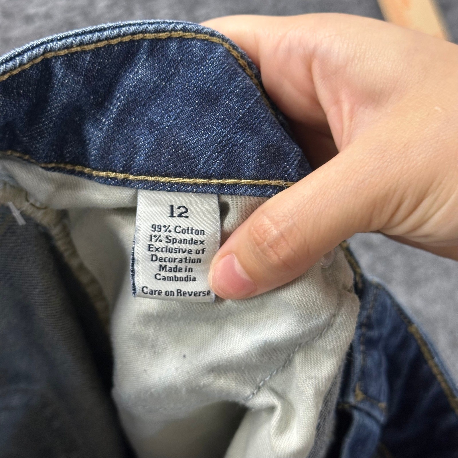 Simply Vera Vera Wang Crop Jeans Womens Size 12 Blue Straight Leg Denim Capris