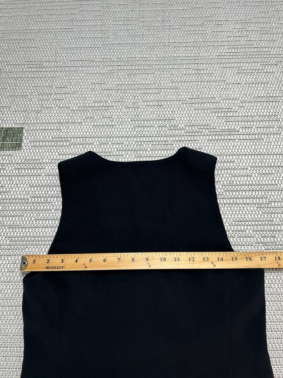 Babaton Vest Womens 6 Black *
