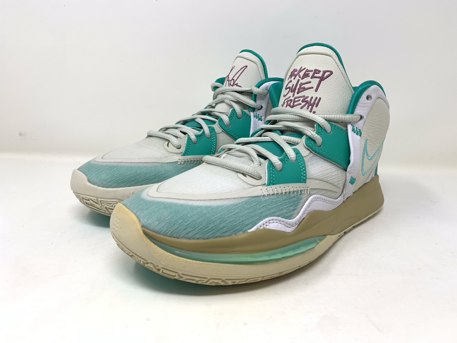 CZ0204 002 Nike Kyrie Infinity x Sue Bird Golden Tribute Keep Sue Size 8 Men’s