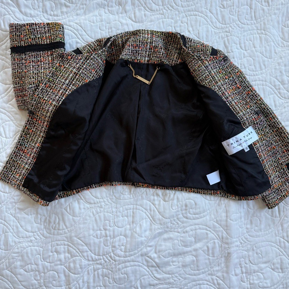 Trina Turk Multicolor Tweed Black Trim Cropped Career Blazer Jacket Womens 0 EUC