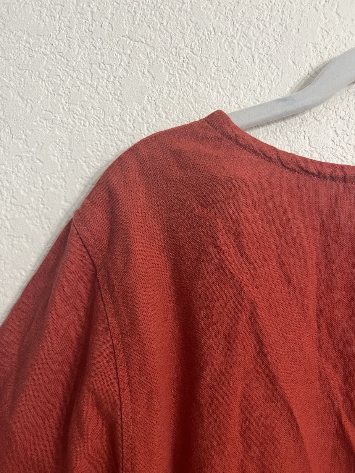 Rafaella Women’s 1X Plus Red Solid Linen Woven Pullover Top