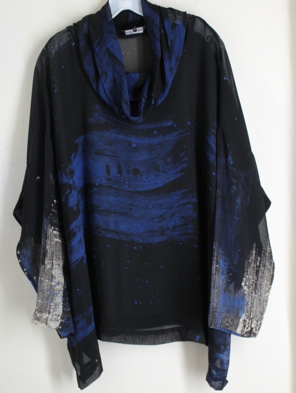 New Eskandar Sz 0 Silk Chiffon Flowing Black Blue Beige 27″Long Monk Cowl Top