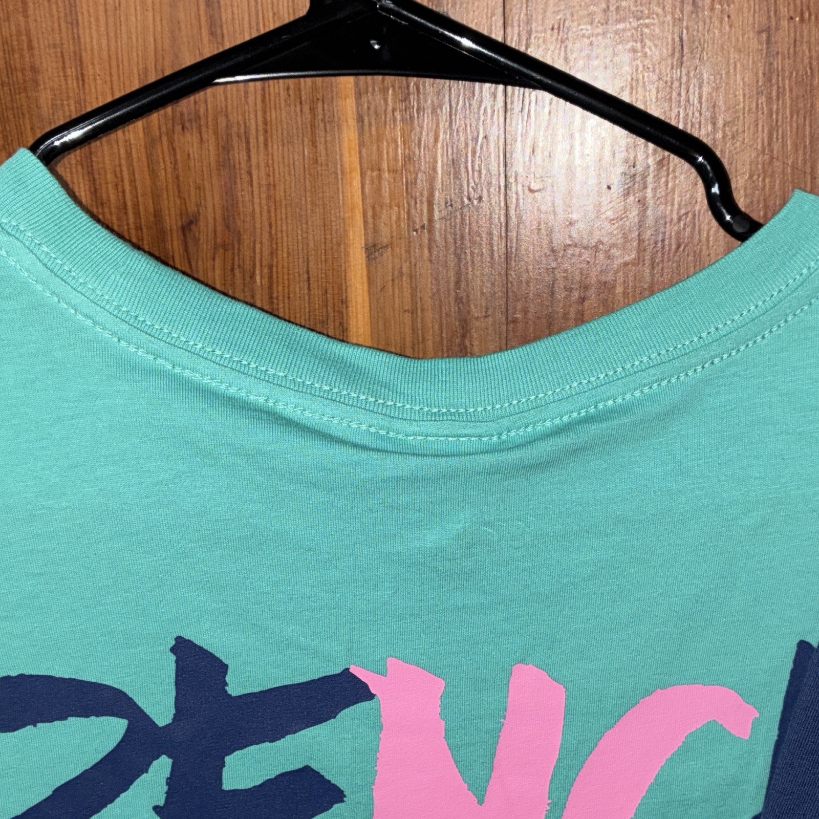 2 Bench Men’s Sz. S Crew Neck Short Sleeve Graphic Logo Tee Blue & Green NWT