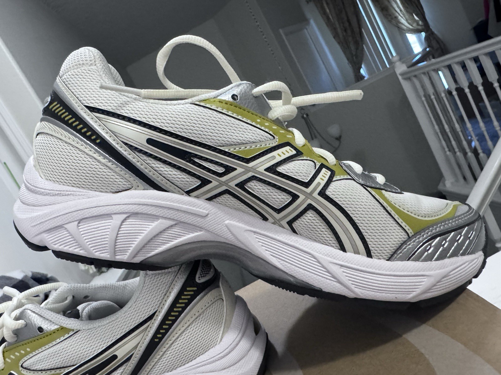 Asics GT-2160 1203A320-106 Cream Dark Mustard Running Shoes Men’s 8 Woman’s 9.5