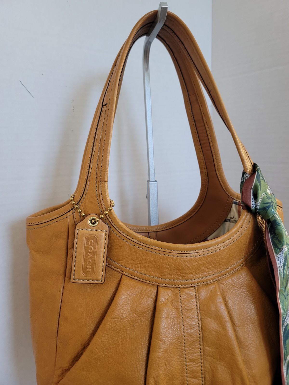 Y2K VTG Coach Pleated Ergo In Tan Leather Hobo Shoulder Bag