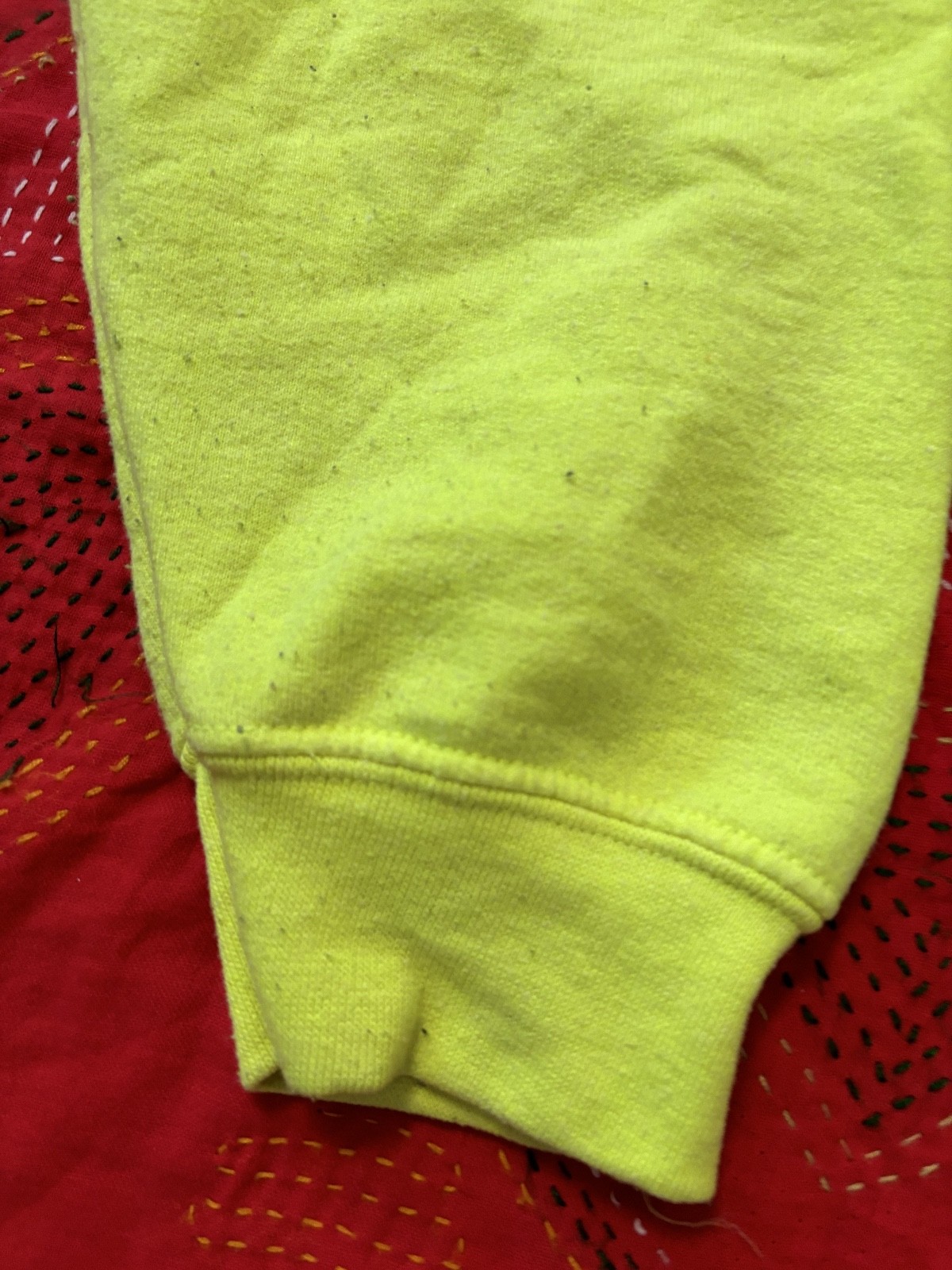 Ladies? We Got This Yellow Graphic Sweatshirt Street Casual Hoodie. Size X-large
