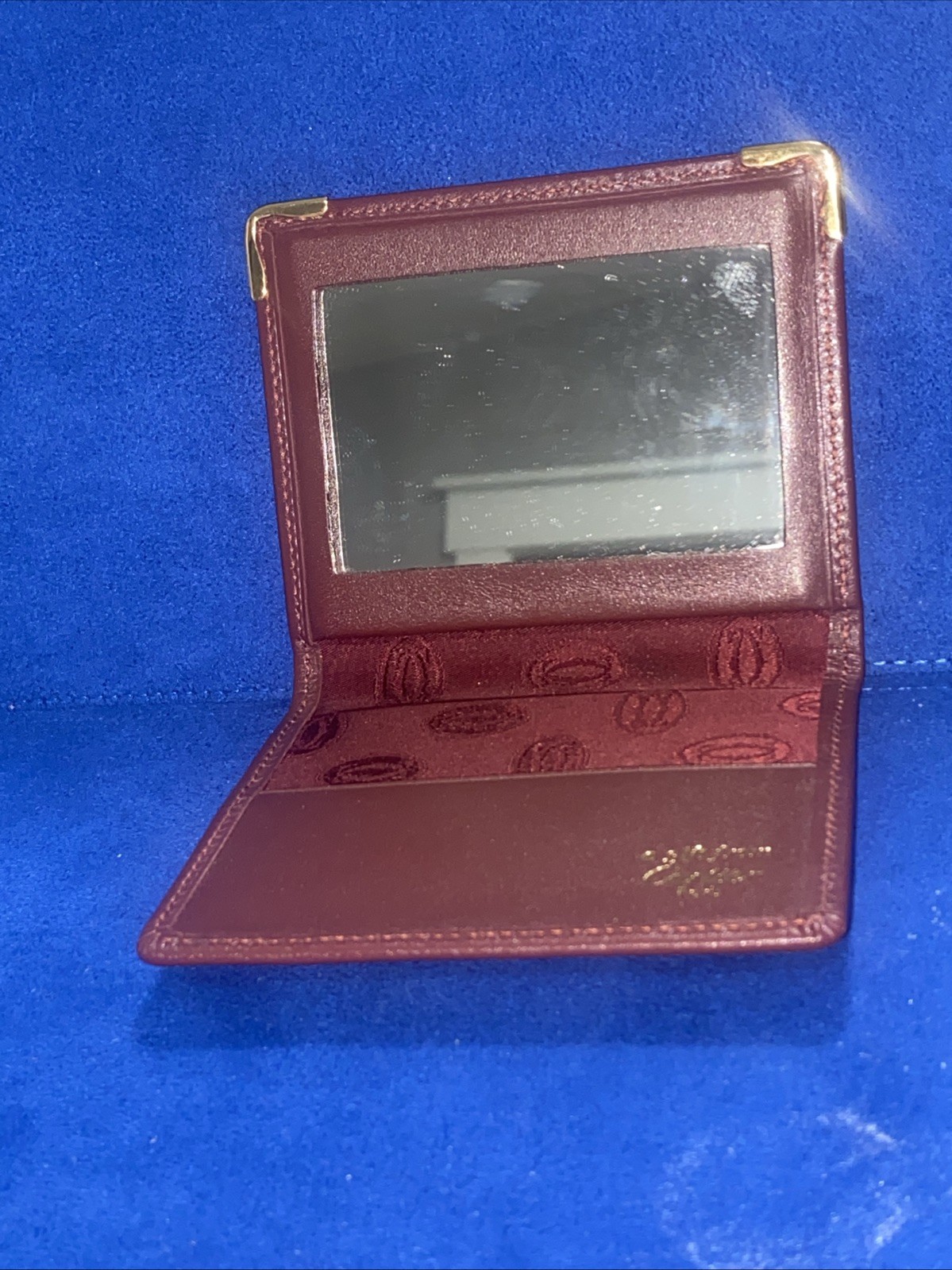 Cartier Authentic Bifold Mirror & Wallet Must de Cartier Bordeaux .