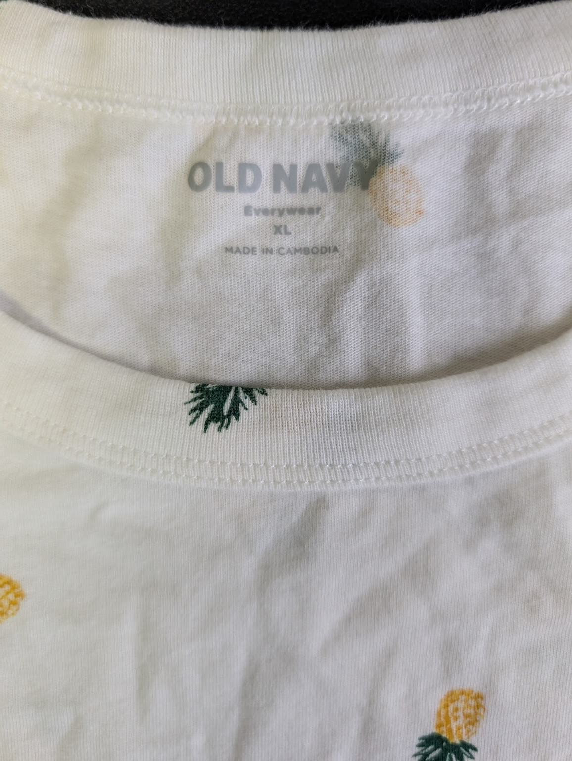 Old Navy Size XL Womens Multicolor Pineapple Print Short Sleeve Cotton Top