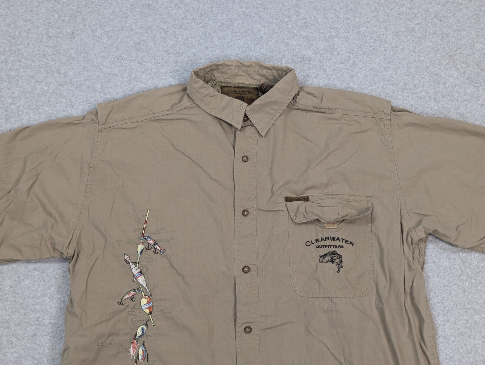 Clearwater Shirt Mens Extra Large Beige Fishing Outdoors Lures Reels Vented