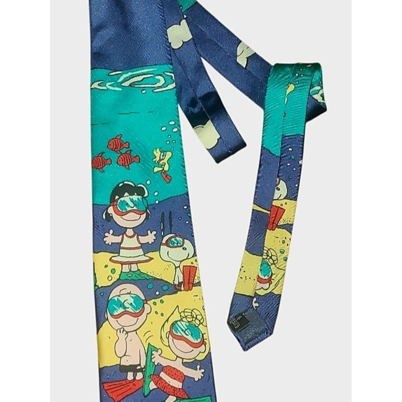 Peanuts by SCHULTZ Beach Cartoon Novelty Tie in Blue 100% SILK Italy Rare Mint