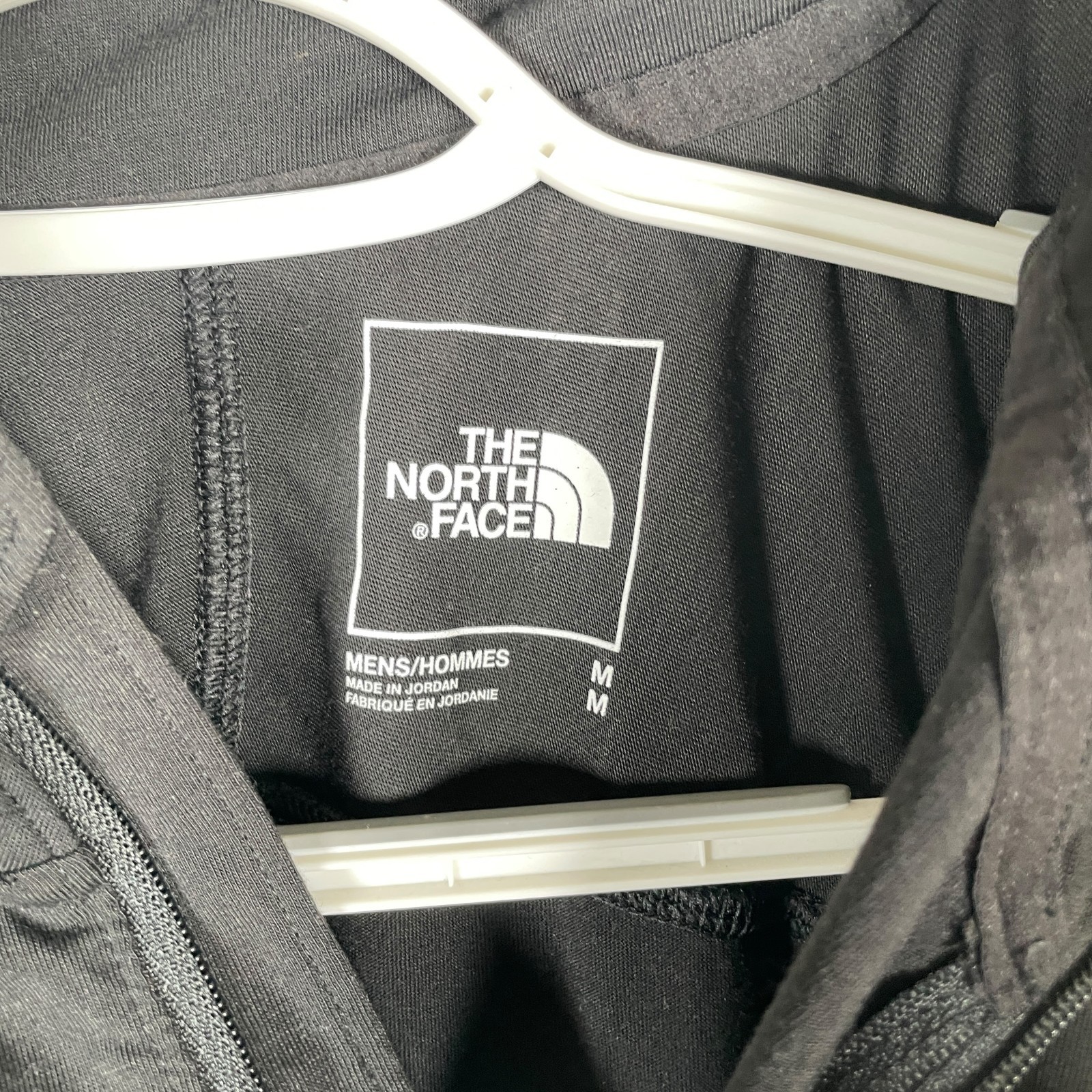 North Face Essential 1/4 Zip Pullover Mens M Black Running Breathable Reflects