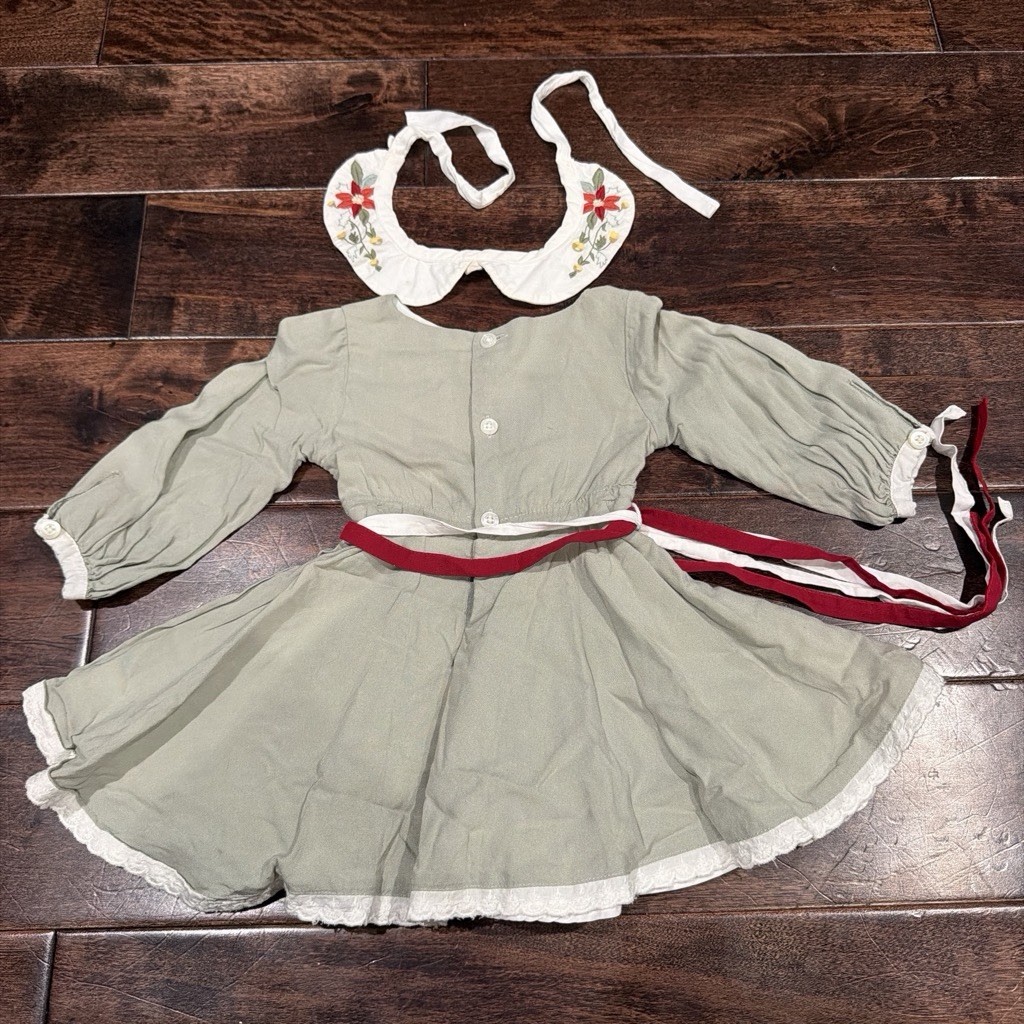 WD Wolf Girls 12M Gray Fit & Flare Floral Peter Pan Collar Ribbon Lined