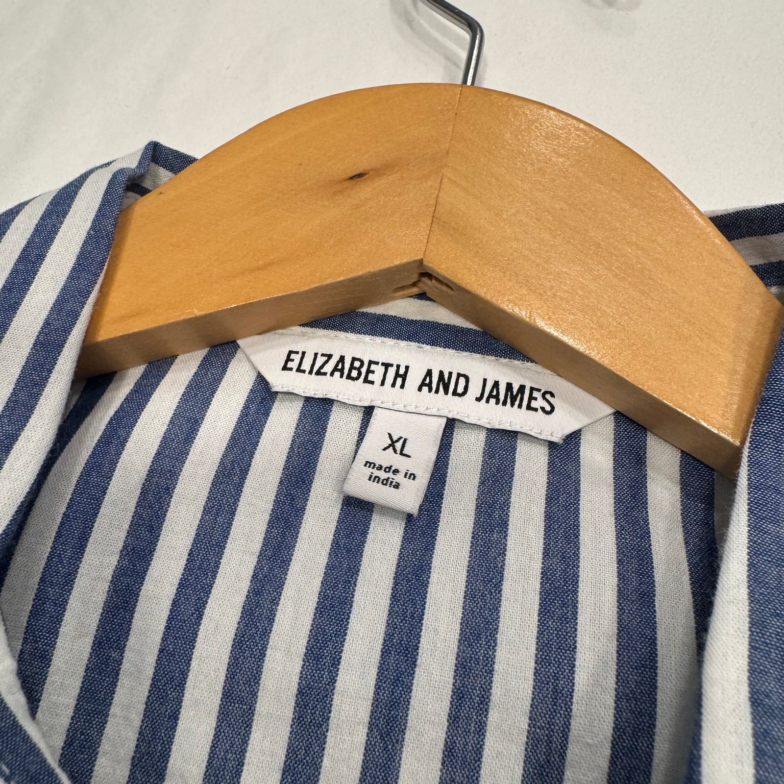 Elizabeth and James Stripe Button Up Shirt Size XL Blue White Long Sleeve Blouse