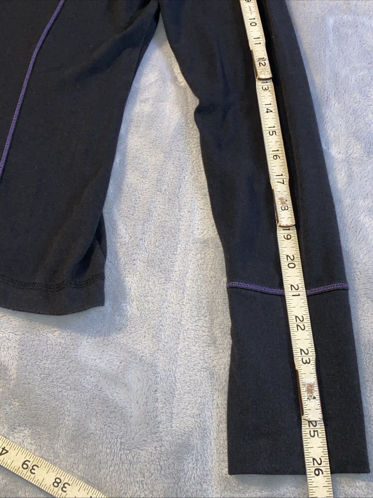 Green Apple Active long-sleeve Bamboo Full Zip Women’s Size Medium Black Jacket