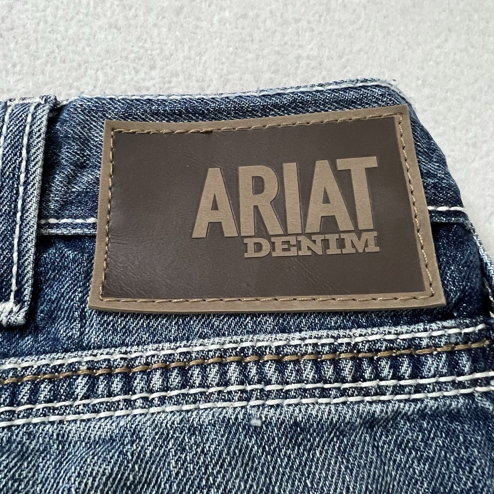 Ariat M4 COLTRANE Relaxed Bootcut Men’s Jeans Size 38×30 Blue Denim Medium Wash