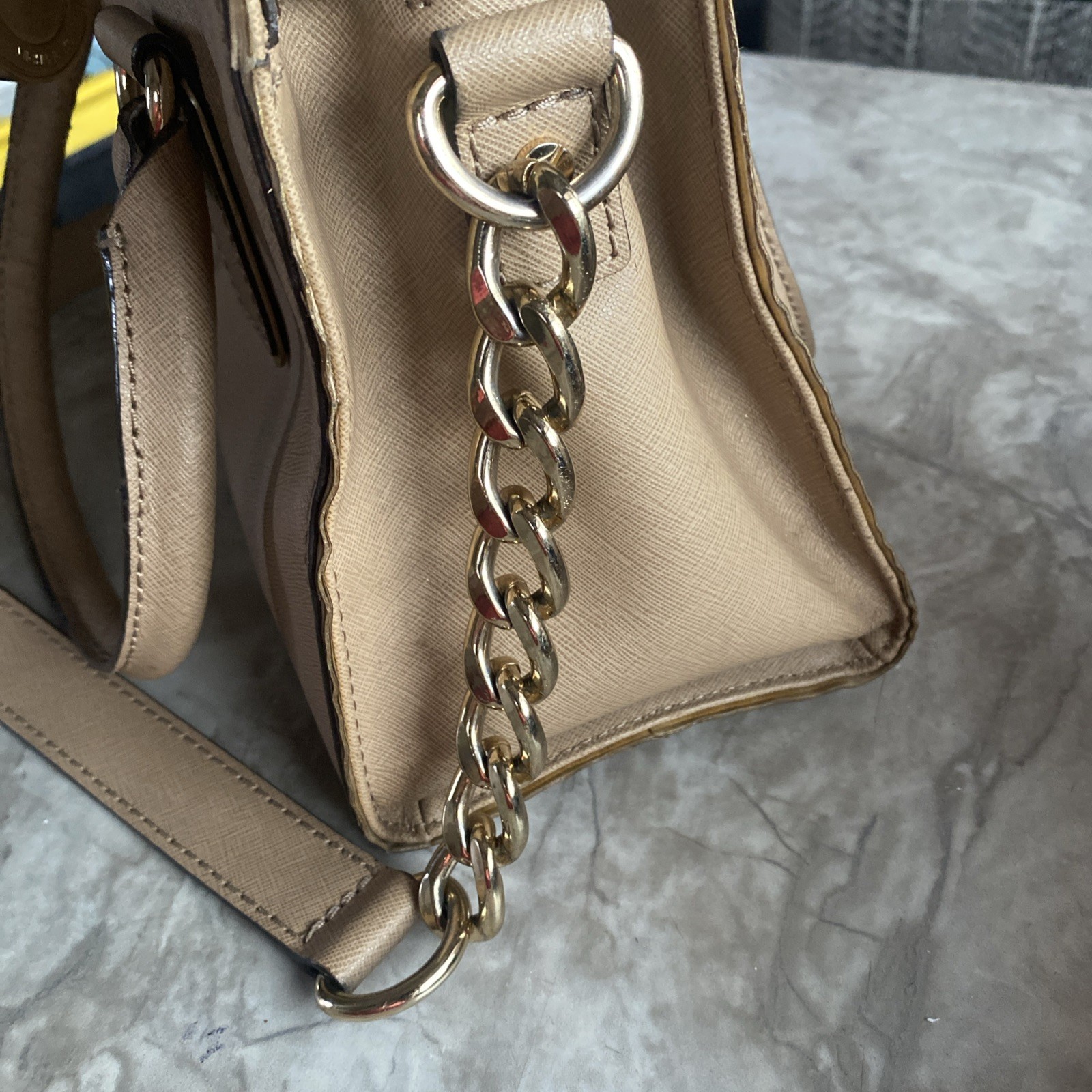 MICHAEL KORS Hamilton Medium Lock and Key Leather Bag Satchel/Shoulder Bag Brown