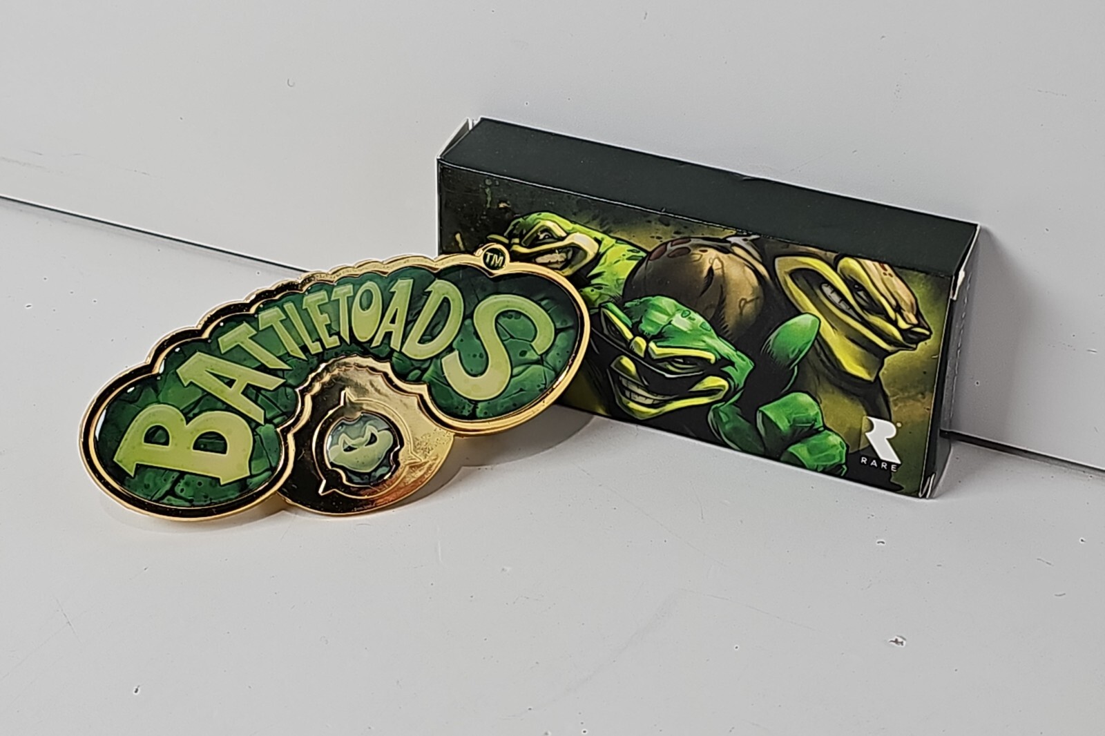 NIB Battletoads Gold Belt Buckle – June 2017 Loot Crate Gaming Exclusive NES