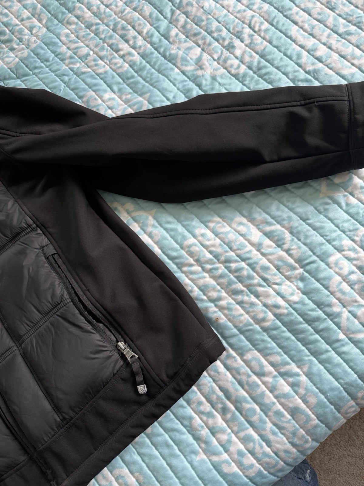 GUESS Puffer Jacket Black Quilted Zipper Logo Band Collar Lightweight Size XL