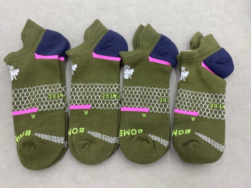 BOMBAS 4 Pairs Honeycomb Men All sports Size L 9-13 Cushion Solid Ankle Socks