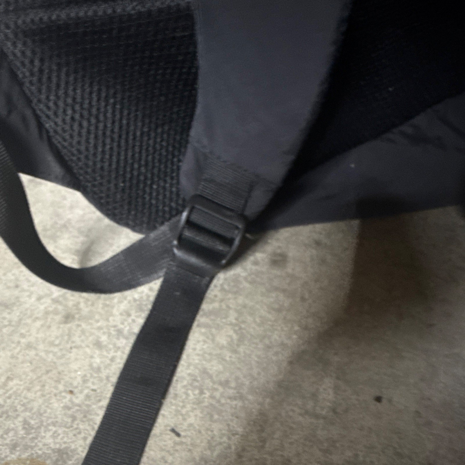BAGSMART puffy travel backpack – black