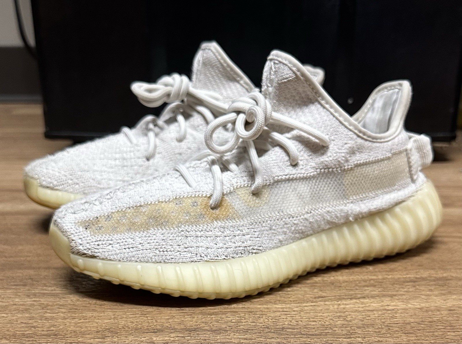 Size 6.5 – adidas Yeezy Boost 350 V2 Low Bone
