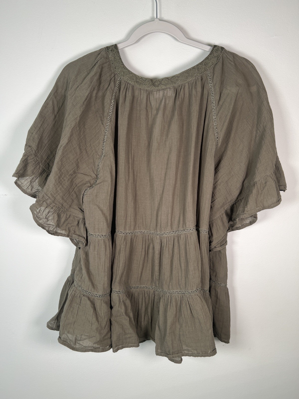 J Jill Size 1X Peasant Boho Olive Green Flowy Top with Ties Lightweight Soft