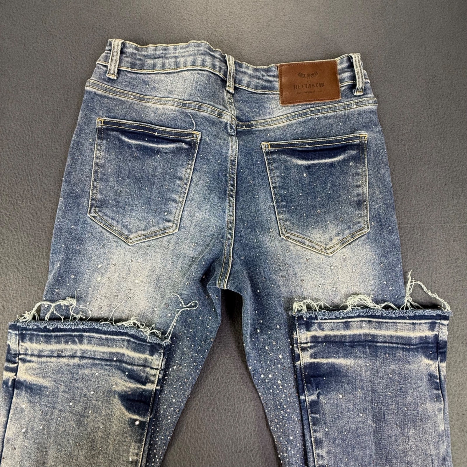 REELISTIK DIAMOND STUD STACKED PREMIUM DENIM DISTRESSED MENS SZ 32×35 ROCKSTAR