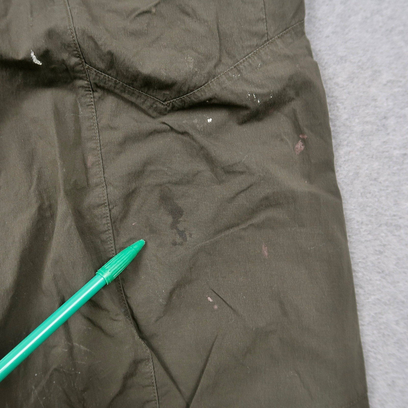 Arcteryx Mens Cargo Pants Size 30 Olive Green Distressed Paint Splatter Outdoor