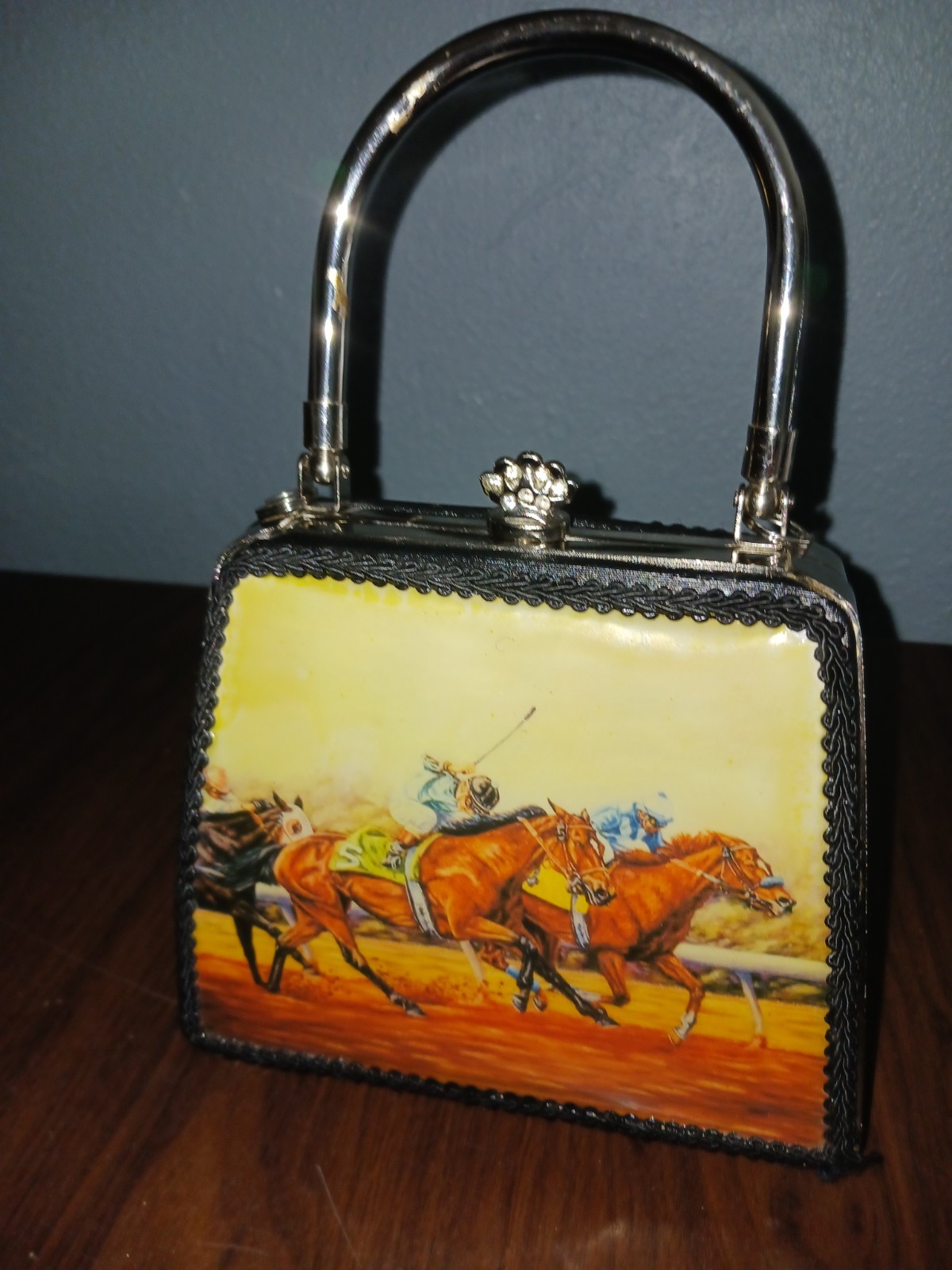 Vintage Style Box Bag Hard Case with Horse Racing Scene 5 x 6 inches