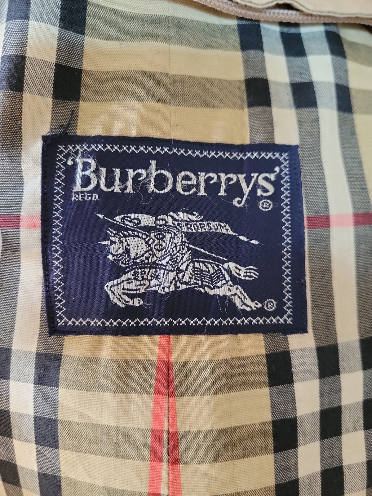 Vtg Burberry’s Trench Coat Nova Check Lined Made in England Mens 42S *flaw