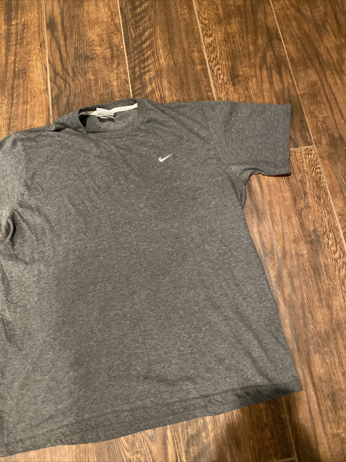 Vintage Nike Ash Gray Check Swoosh Graphic T Shirt Size Large